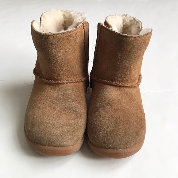 UGG Keelan suede tan boots GUC size 8 toddler - Picture 4 of 10